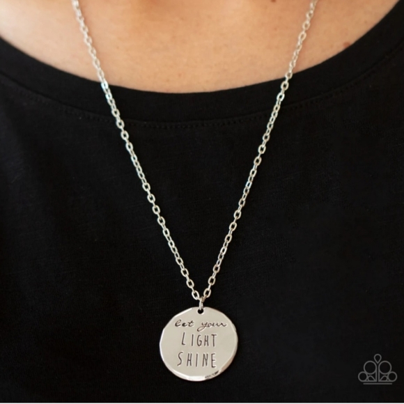 Silver necklace/earrings paparazzi